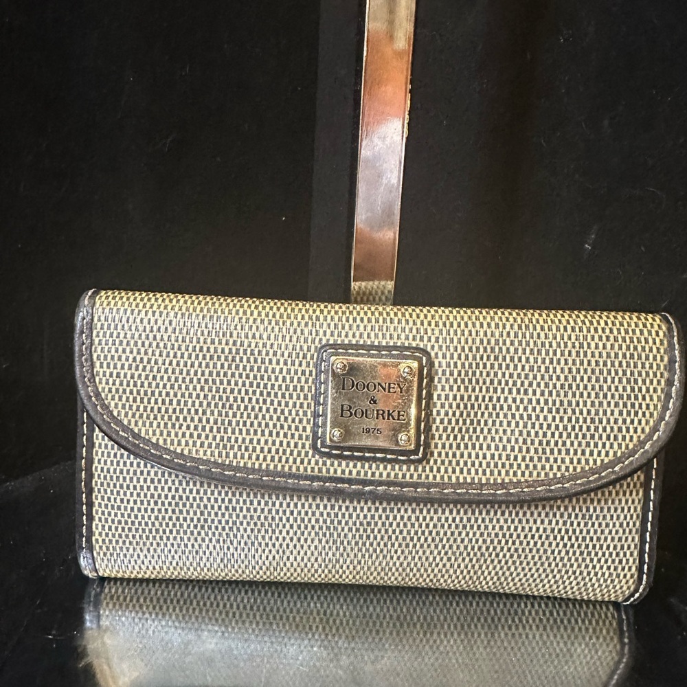 Dooney & Bourke  1975 series Beige Woven Continental Wallet with Dark Trim